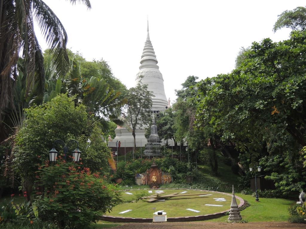 Golden Boat Guesthouse Phnom Penh Exterior foto